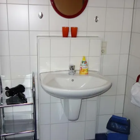 아파트 - Kern Bochingen